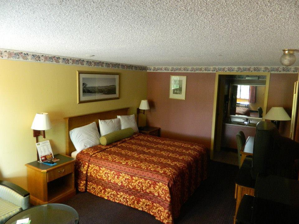 Scottish Inns Harrisburg-Hershey South New Cumberland Room photo